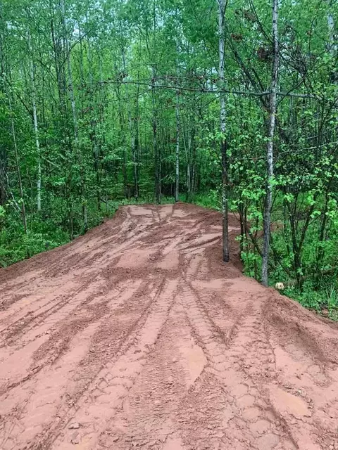 7137 Oakland Rd S, Superior, WI 54880