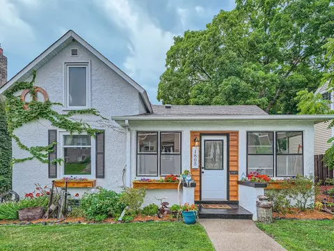 1805 2nd Ave, Anoka, MN 55303