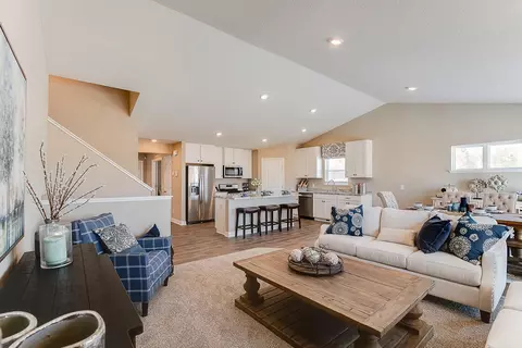 18097 Hidden Creek Trl, Lakeville, MN 55044