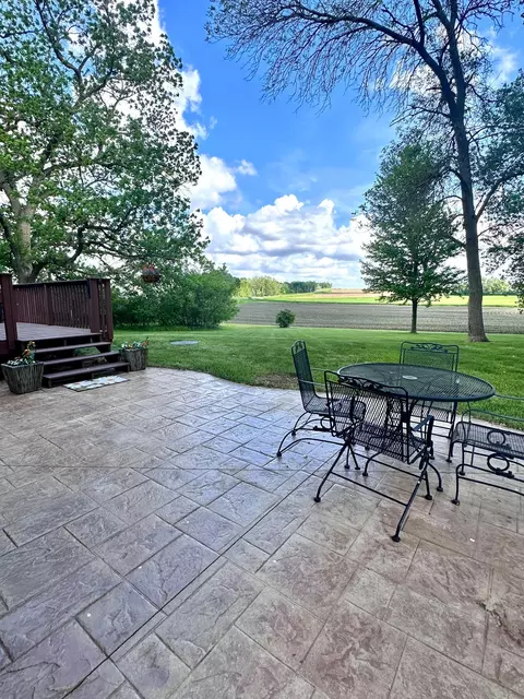 22390 Glynview Trl, Faribault, MN 55021 photo 5