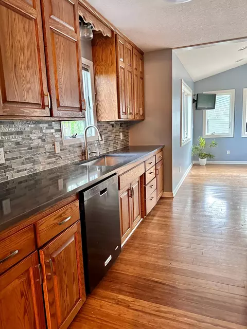 22390 Glynview Trl, Faribault, MN 55021 photo 8