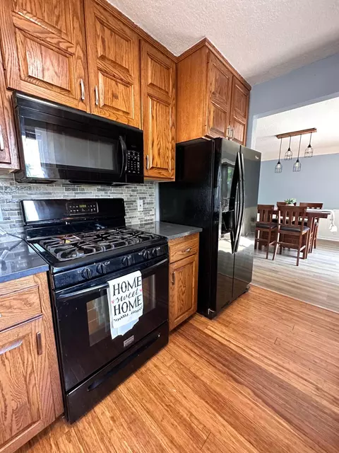 22390 Glynview Trl, Faribault, MN 55021 photo 9