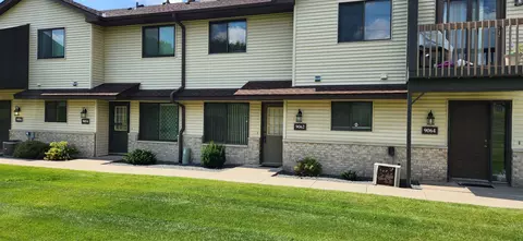 9062 Underwood Ln N, Maple Grove, MN 55369