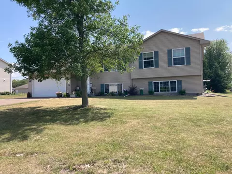 612 Donald Ave, Hamburg, MN 55339