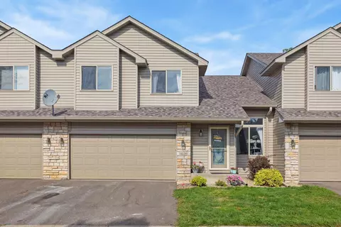 1608 Wexford Ln, Shakopee, MN 55379