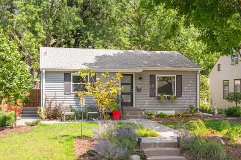 2620 W 55th St, Minneapolis, MN 55410