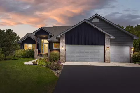 6812 Grouse Hollow Ave NE, Centerville, MN 55038