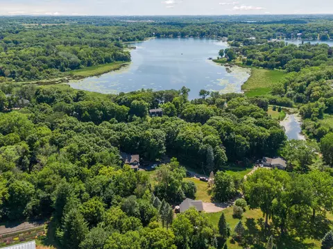 6105 Lake Virginia Dr, Shorewood, MN 55331