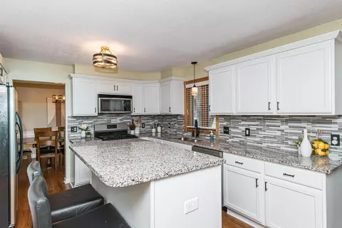 5319 Kensington Ln NW, Rochester, MN 55901