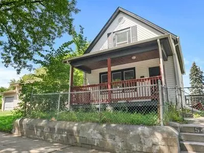 547 Edmund Ave, Saint Paul, MN 55103