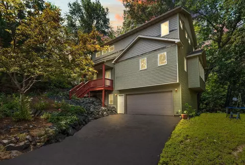 1627 Willis Ave, South Saint Paul, MN 55075