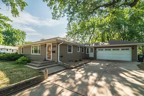 8365 Valentine Ter, Bloomington, MN 55431