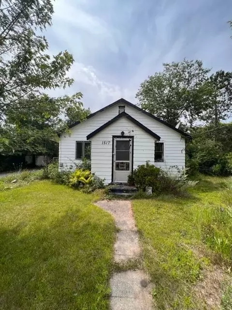1517 Irvine Ave NW, Bemidji, MN 56601