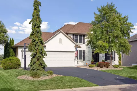9334 Gander Ln, Minnetrista, MN 55375