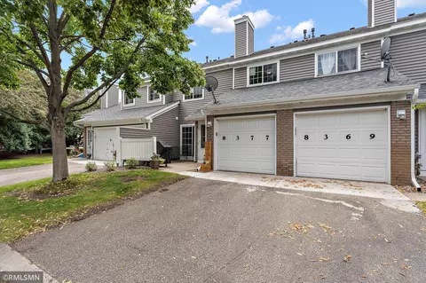 8377 Corcoran Cir #38, Inver Grove Heights, MN 55076