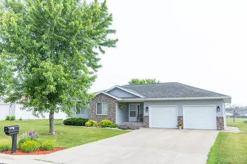 1604 SW Richland Ave, Willmar, MN 56201