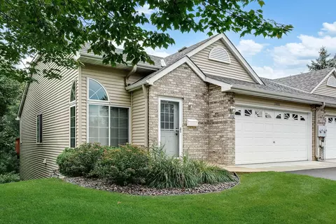 1001 N Rum River Dr, Princeton, MN 55371