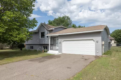 10933 Xylon Ct, Champlin, MN 55316 photo 1