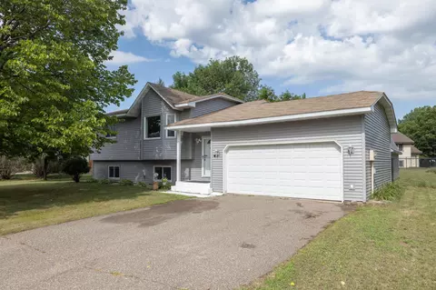 10933 Xylon Ct, Champlin, MN 55316