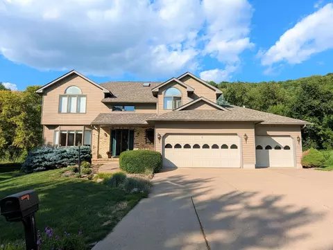 74 Oak Park Ct, Winona, MN 55987
