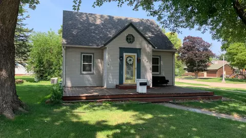 125 9th Ave, Worthington, MN 56187