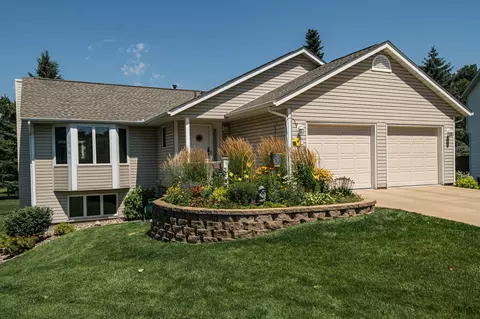 2723 9th Avenue Ln NE, Rochester, MN 55906