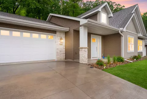 1164 Hewitt Blvd, Red Wing, MN 55066