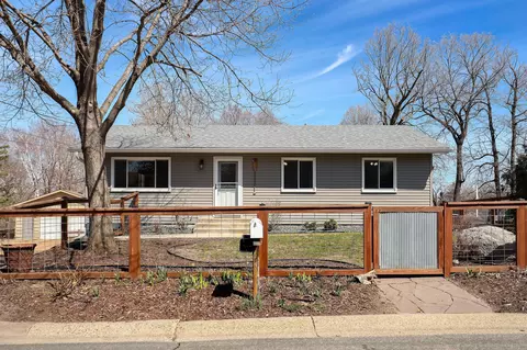 4700 Hampton Rd, Mound, MN 55364