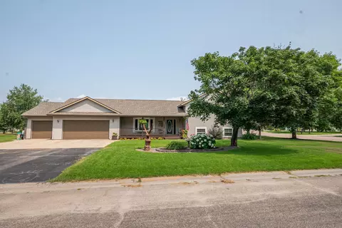 1002 6th Ave NW, Perham, MN 56573