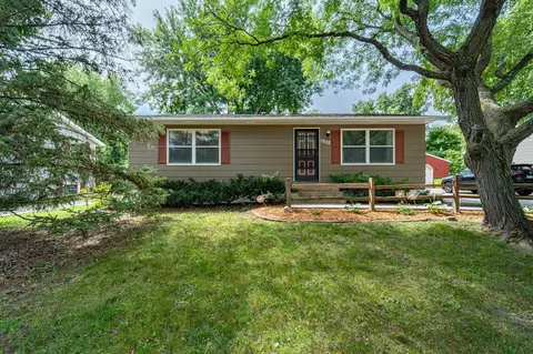 1902 43rd St NW, Rochester, MN 55901