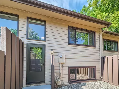 305 W Eagle Lake Dr, Maple Grove, MN 55369