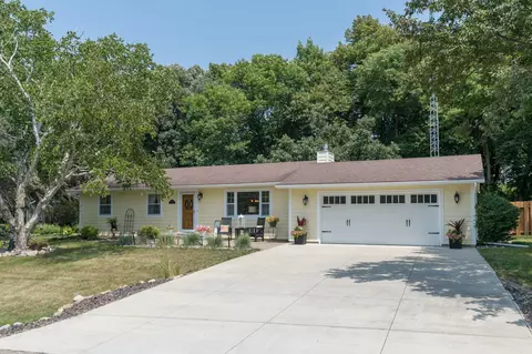 510 River Hills Rd, Mankato, MN 56001