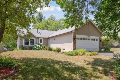 18861 Pennington Ave, Eden Prairie, MN 55346