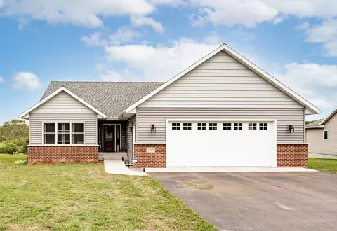 1505 Kenneth Dr, Cloquet, MN 55720