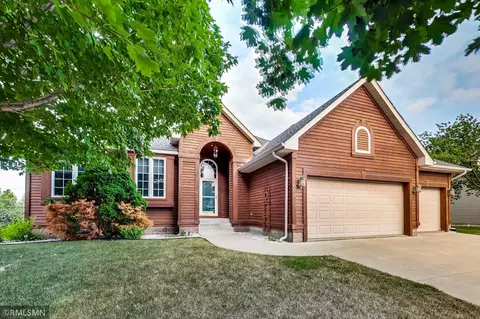 405 Redpoll Ave SE, New Prague, MN 56071