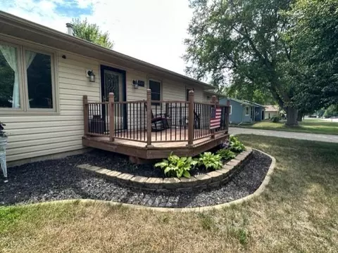 845 20th St, Windom, MN 56101 photo 3