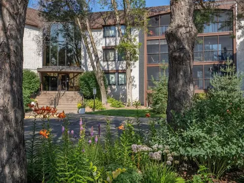 4710 58th Ave N #206, Crystal, MN 55429