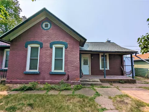 676 E Wabasha St, Winona, MN 55987