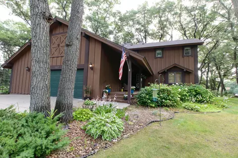 517 Brookwood Ln, Sartell, MN 56377
