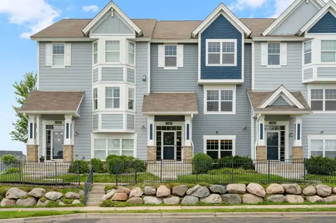 15663 Eagle Stone Rd, Apple Valley, MN 55124
