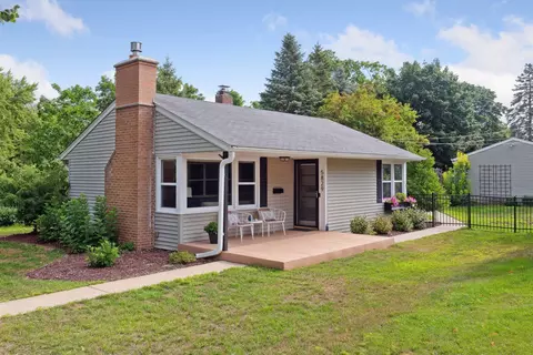 5829 Queen Ave S, Minneapolis, MN 55410
