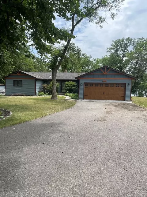 601 Edgewater Dr, Alexandria, MN 56308
