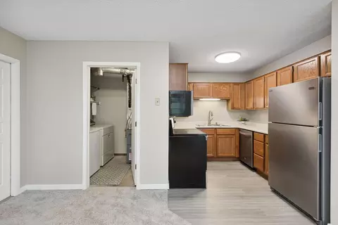 3854 Heather Dr, Eagan, MN 55122 photo 21