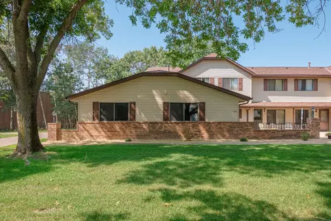 150 96th Ln NE, Blaine, MN 55434