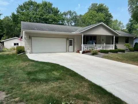 619 Park Ave, Litchfield, MN 55355