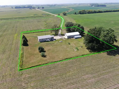1743 NW 92nd Ave, Owatonna, MN 55060