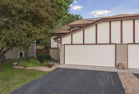 7462 Vinewood Ln N, Maple Grove, MN 55311