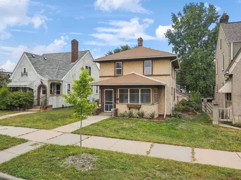 837 Cottage Ave E, Saint Paul, MN 55106