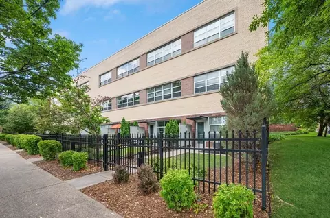 111 E Franklin Ave #102, Minneapolis, MN 55404