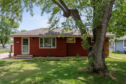 2834 115th Ln NW, Coon Rapids, MN 55433
